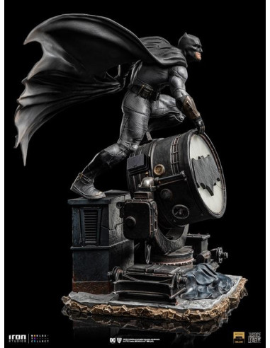 DC Comics - Batman On Batsignal Snyder Justice League 1/10