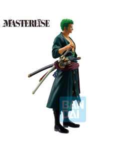 Figurine Masterlise Roronoa Zoro de One Piece, posant avec ses trois sabres. 2