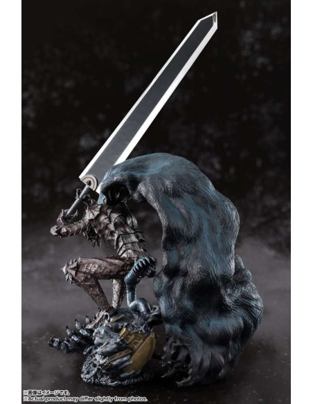 Figurine Berserker Guts Armure du Berserker Figuarts Zero Touche Metallique