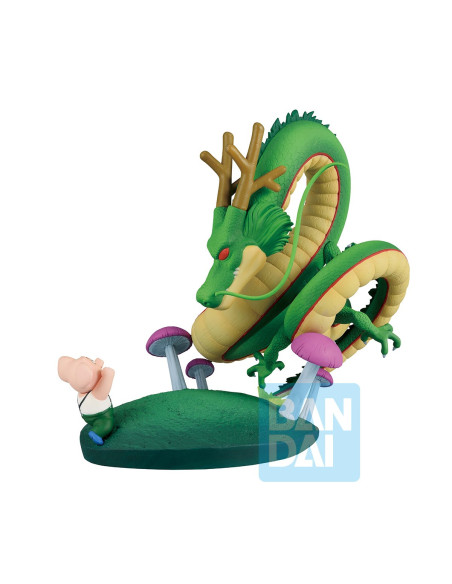 Profil de la figurine Oolong et Shenron, soulignant l'expression d'Oolong et la posture du dragon