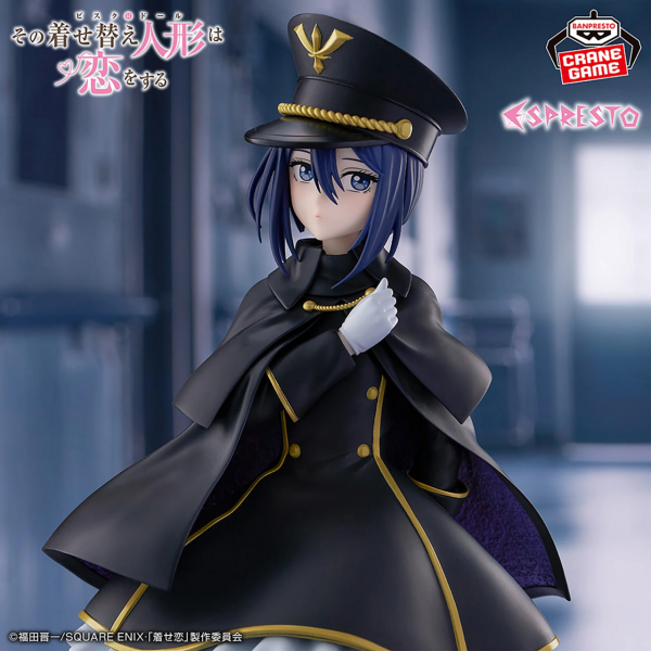 Gros plan de la figurine de Sajuna Inui, soulignant les détails de son uniforme et son expression