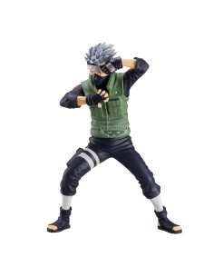 Figurine Grandista de Hatake Kakashi de face, dévoilant son Sharingan
