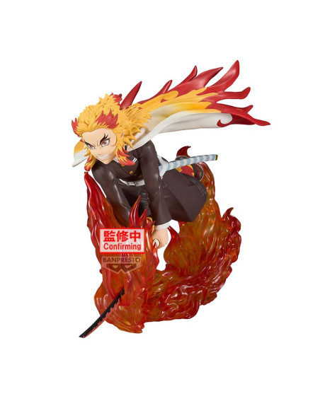 Figurine de Kyojuro Rengoku de face, dans une pose de combat avec des flammes