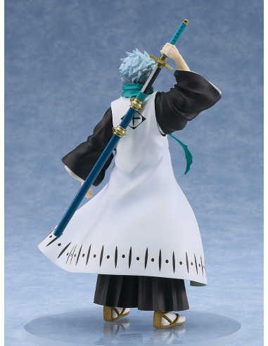 Figurine Bleach Toshiro Hitsugaya Pop Up Parade – vue arrière de l’uniforme et de la cape