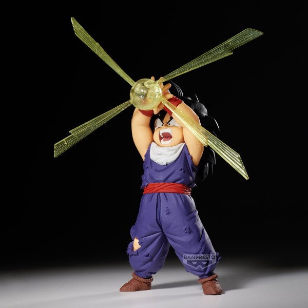 Mise en scène sombre de Gohan GX Materia utilisant le Masenko