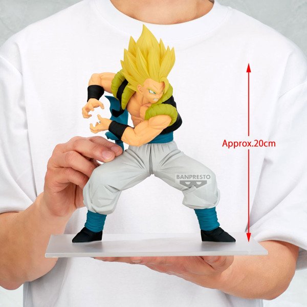 Taille réelle de la figurine Gogeta Grandista (20 cm)