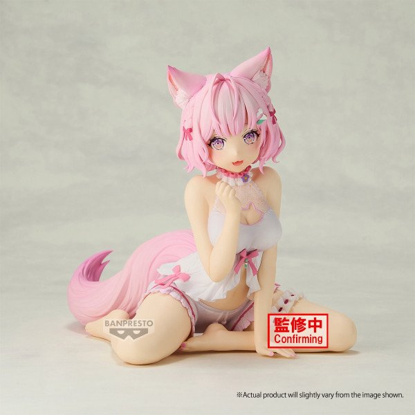 Figurine Hakui Koyori Relax Time Hololive en pose assise avec tenue pastel – vue studio