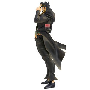 Figurine principale de Jotaro Kujo JoJo's Bizarre Adventure Banpresto, posant avec sa casquette. 2