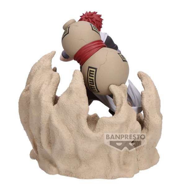 Vue arrière de la figurine Gaara Combination Battle 2 Naruto montrant la gourde et le socle effet sable