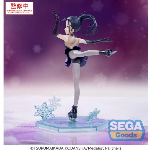 Vue arrière de la figurine Hikaru Kamisaki montrant les détails du costume de patinage et la chevelure dynamique