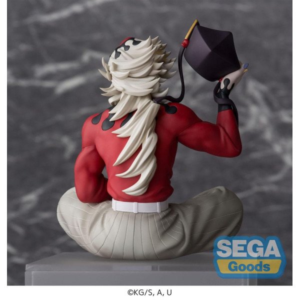 vue de dos de la figurine de doma , détails sur la longue chevelure du demon n°2