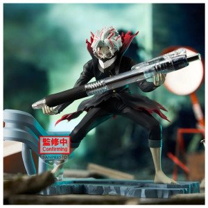 Figurine Okarun Dandadan Figlife Banpresto tenant un stylo transparent dans une scene dynamique.