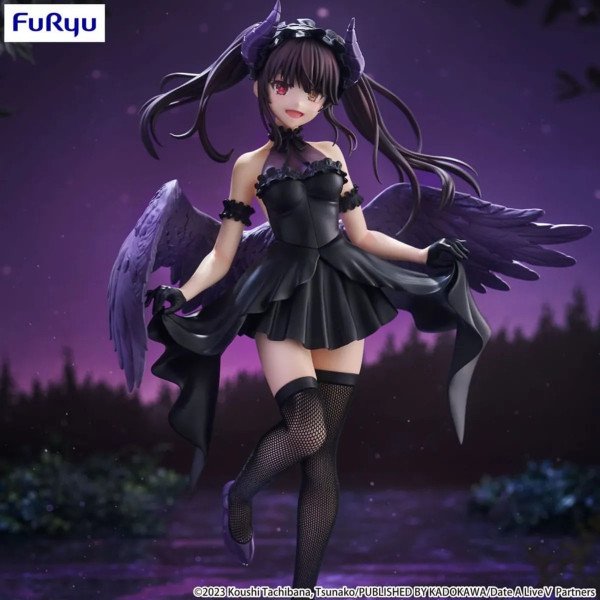 Statuette PVC BiCute Dark Kurumi Tokisaki (Date A Live V) par FuRyu, vue de face avec ailes violettes.