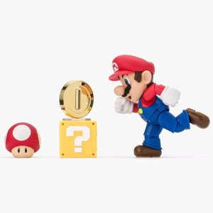 Figurine S.H. Figuarts Mario (Super Mario), vue trois-quarts gauche avec poing levé. 2
