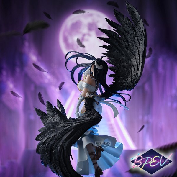 Figurine Banpresto Evolve Albedo Empress of Darkness Ver. (Overlord), vue arrière en ambiance.