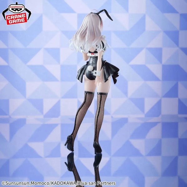 Figurine Alya Glitter & Glamours de Alya Sometimes Hides Her Feelings in Russian, vue de dos en bunny noire.