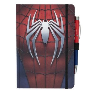 Carnet premium A5 Marvel Spider-Man avec couverture rouge et bleue et logo araignee en relief.