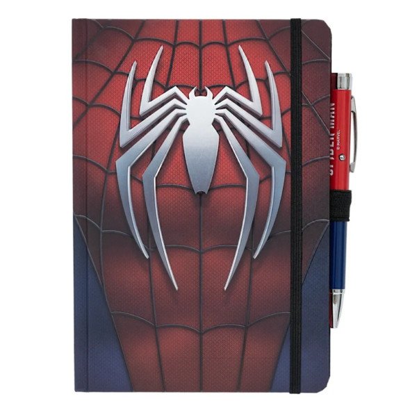Carnet premium A5 Marvel Spider-Man avec couverture rouge et bleue et logo araignee en relief.
