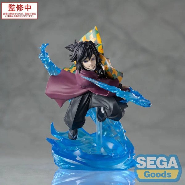 Figurine Giyu Tomioka Xross Link Sega avec effet d’eau dynamique Demon Slayer vue de face