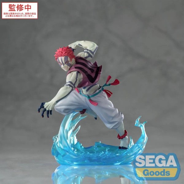 Figurine Akaza Xross Link Sega avec effet d’eau dynamique Demon Slayer vue de face