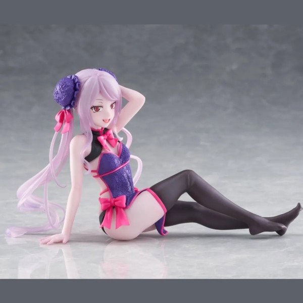 Figurine Shalltear Bloodfallen de profil gauche en tenue Chinese Dress violette avec rubans roses