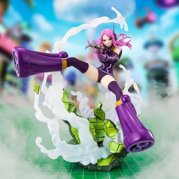 Statuette PVC Jewelry Bonney Figuarts ZERO Extra Battle One Piece en plein saut pistolet, bottes violettes et effets de fumée