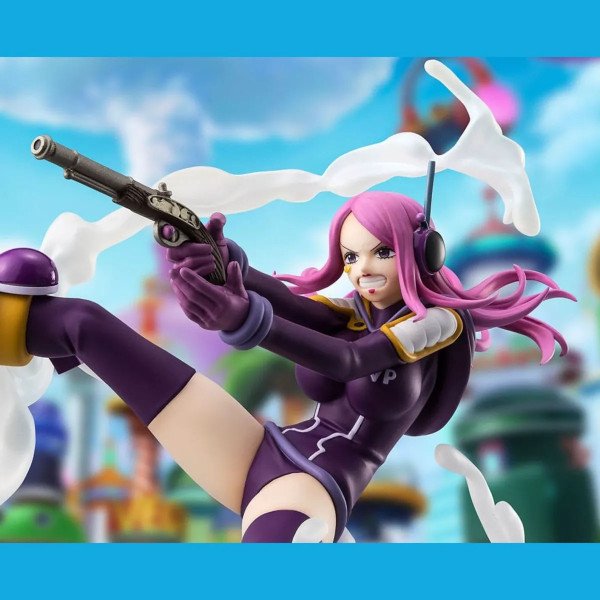 Gros plan sur Jewelry Bonney Figuarts ZERO Extra Battle One Piece avec pistolet et casque audio