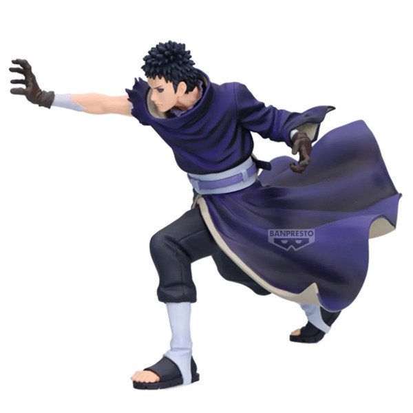 Figurine Obito Uchiha Vibration Stars Banpresto en profil gauche, bras tendu et manteau flottant