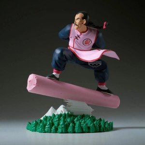 Figurine Tao Pai Pai History Box de Dragon Ball par Banpresto sur fond blanc avec décor de forêt et montagne 2