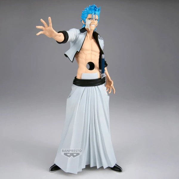 Figurine Grimmjow Jaegerjaques Maximatic Banpresto vue trois quarts gauche, main tendue et tenue blanche de Bleach