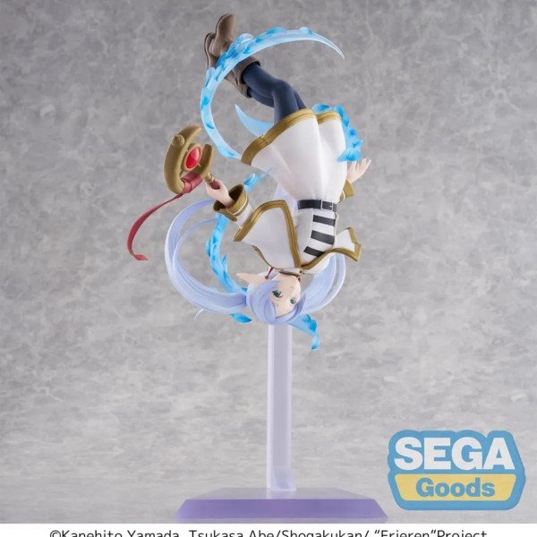 Statuette Frieren Flower Dance FIGURIZMa SEGA, pose renversée avec sceptre et effets bleus.