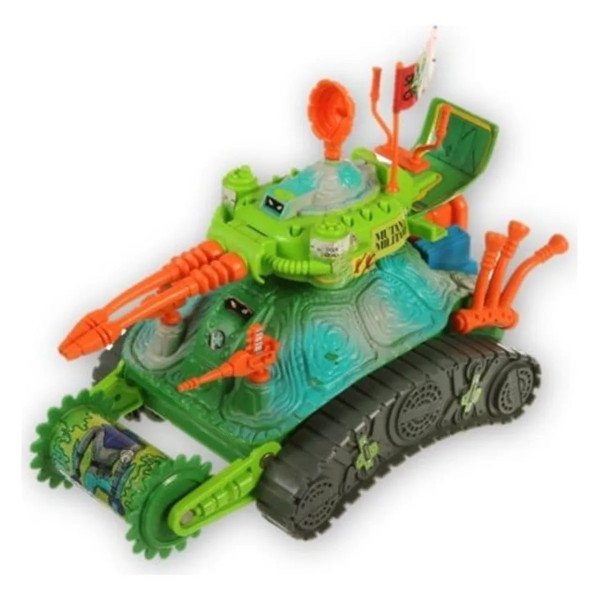 Véhicule Turtle Tank Tortues Ninja vert et turquoise, avec chenilles noires, armes orange et drapeau.