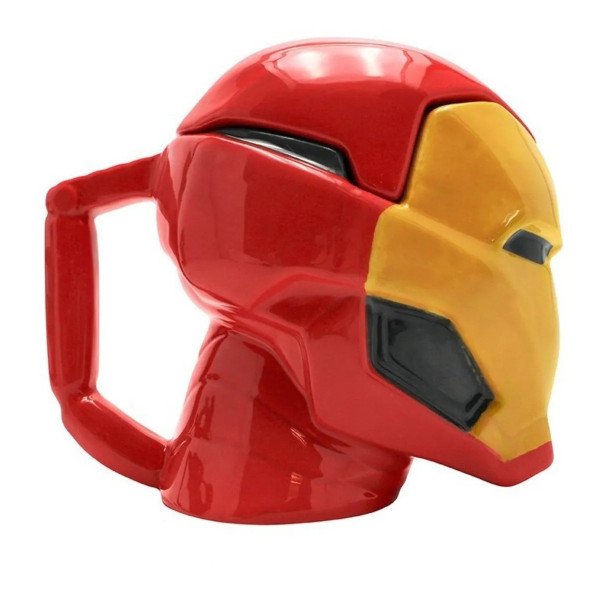 Mug 3D Iron Man Marvel 300 ml par ABYstyle, vue de profil avec poignée intégrée et casque rouge et or.