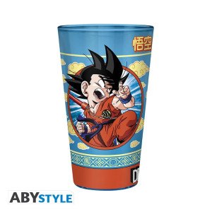 Verre XXL Dragon Ball ABYstyle avec Goku enfant en action sur fond bleu et motifs Nuage Magique.