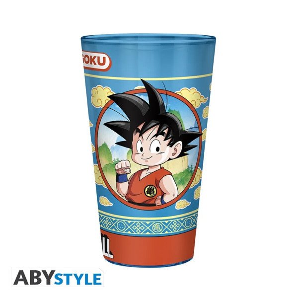 Verre XXL Dragon Ball ABYstyle avec portrait de Goku enfant, fond bleu et décor inspiré du Nuage Magique.