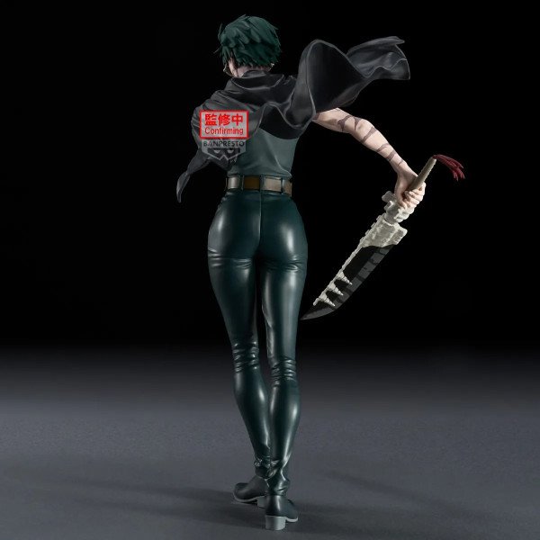 Vue de dos de la figurine Zen’in Maki Grandista avec cape noire et arme maudite en main.