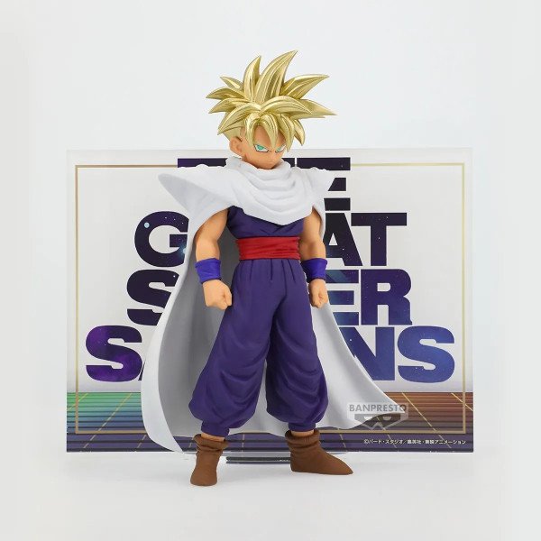 Figurine Super Saiyan Son Gohan II Blood of Saiyans Banpresto avec panneau The Great Super Saiyans.