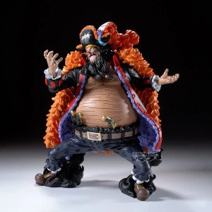Figurine Marshall D. Teach Grandista Banpresto One Piece vue de face avec manteau orange 2
