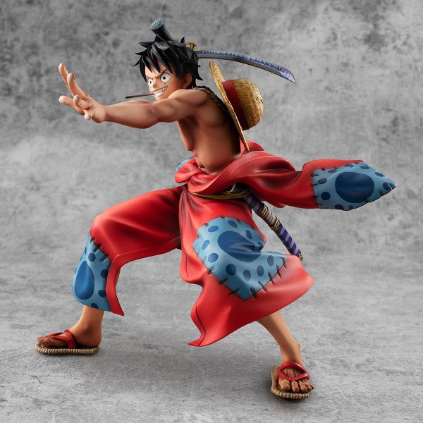 Figurine Luffy Taro P.O.P Warriors Alliance MegaHouse vue de profil avec Nidai Kitetsu