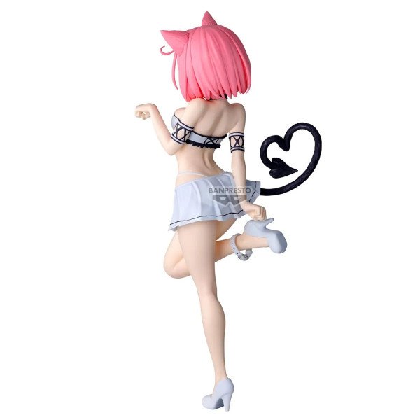 Vue arrière de la figurine Momo Belia Deviluke Nyarls Collection avec cheveux roses et queue noire