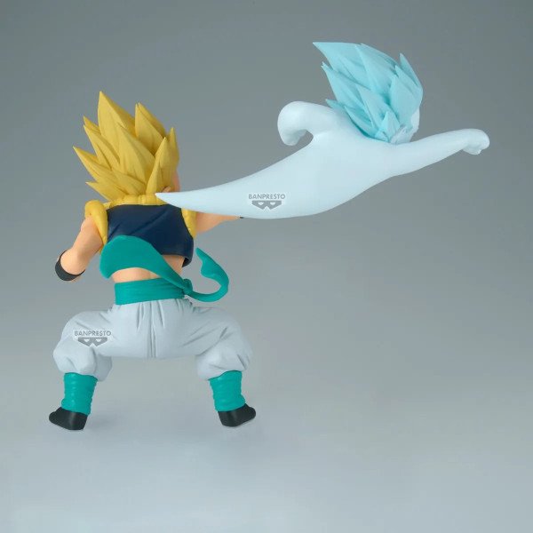 Vue arrière de Super Saiyan Gotenks Match Makers avec fantôme translucide derrière lui