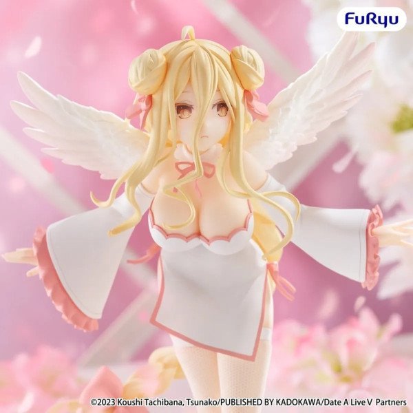 Figurine Mukuro Hoshimiya FuRyu BiCute Pure en gros plan avec robe blanche et décor rose