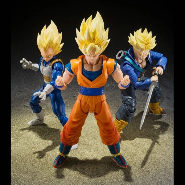 Vegeta Super Saiyan Dangerous Pride S.H.Figuarts avec Goku et Trunks