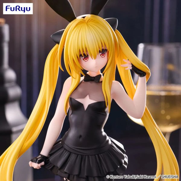 Gros plan sur le visage de Konjiki no Yami BiCute Bunnies par FuRyu